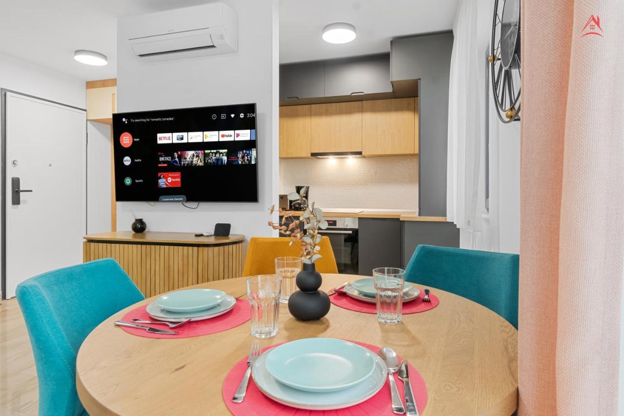 Apartament Opera Residence - Cismigiu, Eroilor, Free Private Parking Bucharest Exterior photo