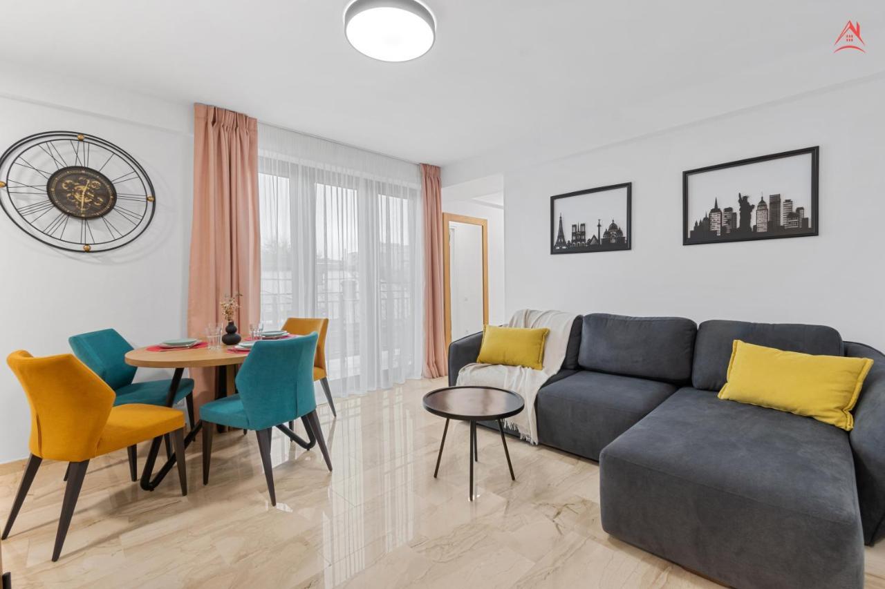Apartament Opera Residence - Cismigiu, Eroilor, Free Private Parking Bucharest Exterior photo