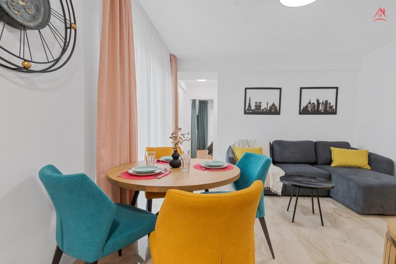 Apartament Opera Residence - Cismigiu, Eroilor, Free Private Parking Bucharest Exterior photo